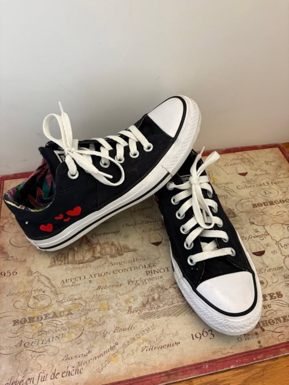 Converse Madison - Hearts & Floral (Size 6.5)